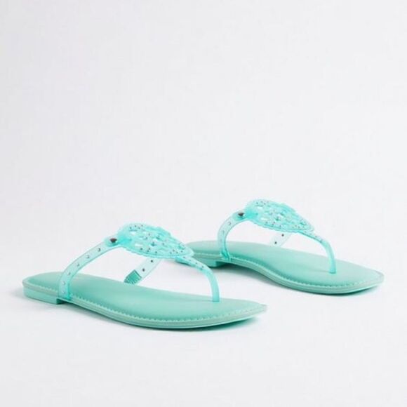 Torrid Medallion T-Strap Sandal (WW) Flip Flops Sandals Size 8 WW - Picture 7 of 7